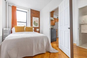 3 makuuhuonetta, silitysrauta/-lauta, Wi-Fi, vuodevaatteet