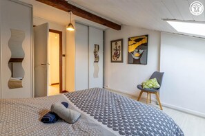 Iron/ironing board, free WiFi, bed sheets - LE COEUR DES ALPES - AIX LES BAINS (AIX LES BAINS)