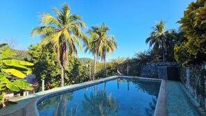 Pool - 4 Amigos - Seaview Room OLITA, 5 min to the beach, pool, private bathroom (El Zonte)