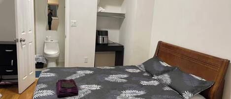 Coffre-fort, fer et planche Ă repasser, accĂšs au Wi-Fi (inclus)