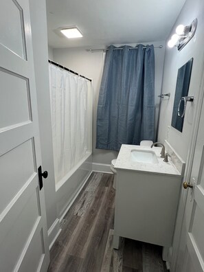 Hårtørrer, håndklæder, Toiletpapir