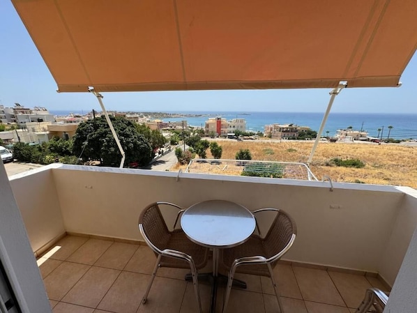 Terrace/patio - Michalis Studios & Apartments (Kantanos-Selino)