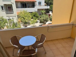 Comfort Studio, Balcony | Terrace/patio - Michalis Studios & Apartments (Paleochora)