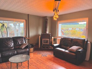 House | Living room - Holiday Home With Garden in Sankt Vith (Sankt-Vith)