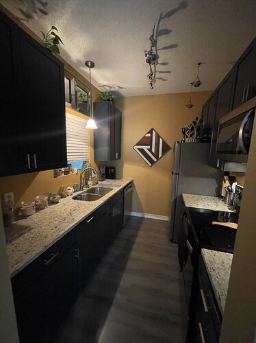 Northside Cozy Condo Located Near The Domain & Walnut Creek Trail