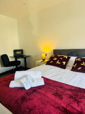 Tabla de planchar con plancha y wifi