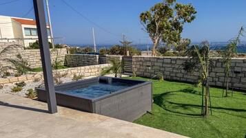 Superior Villa, Balcony, Courtyard View | Terrace/patio