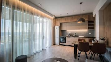 Superior Villa, Balcony, Courtyard View | Private kitchen