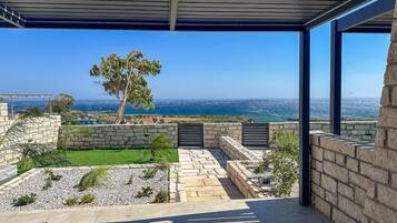 Superior Villa, Balcony, Courtyard View | Terrace/patio