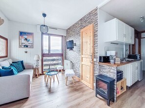 TV - Le Diorama by Interhome (Saint Gervais)