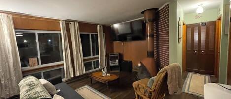 Smart-TV og stereoanlegg