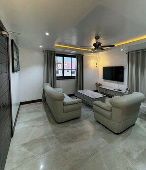 Apartment | Living area - Ridgeway Apartments (Accra)