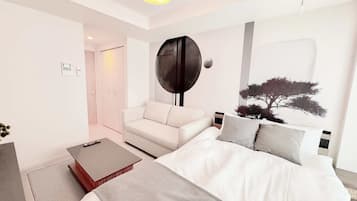 Desk, WiFi, bed sheets