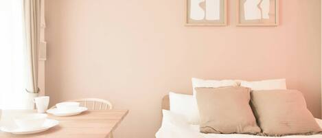 1 chambre, bureau, Wi-Fi, draps fournis