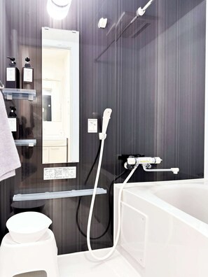 Shower, hair dryer, towels - 3mins to Oshiage station and Tokyo Skytree (Sumida City)