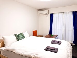 Desk, iron/ironing board, WiFi, bed sheets - 3mins to Oshiage station and Tokyo Skytree (Sumida City)