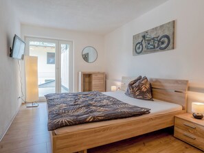 2 bedrooms, Internet