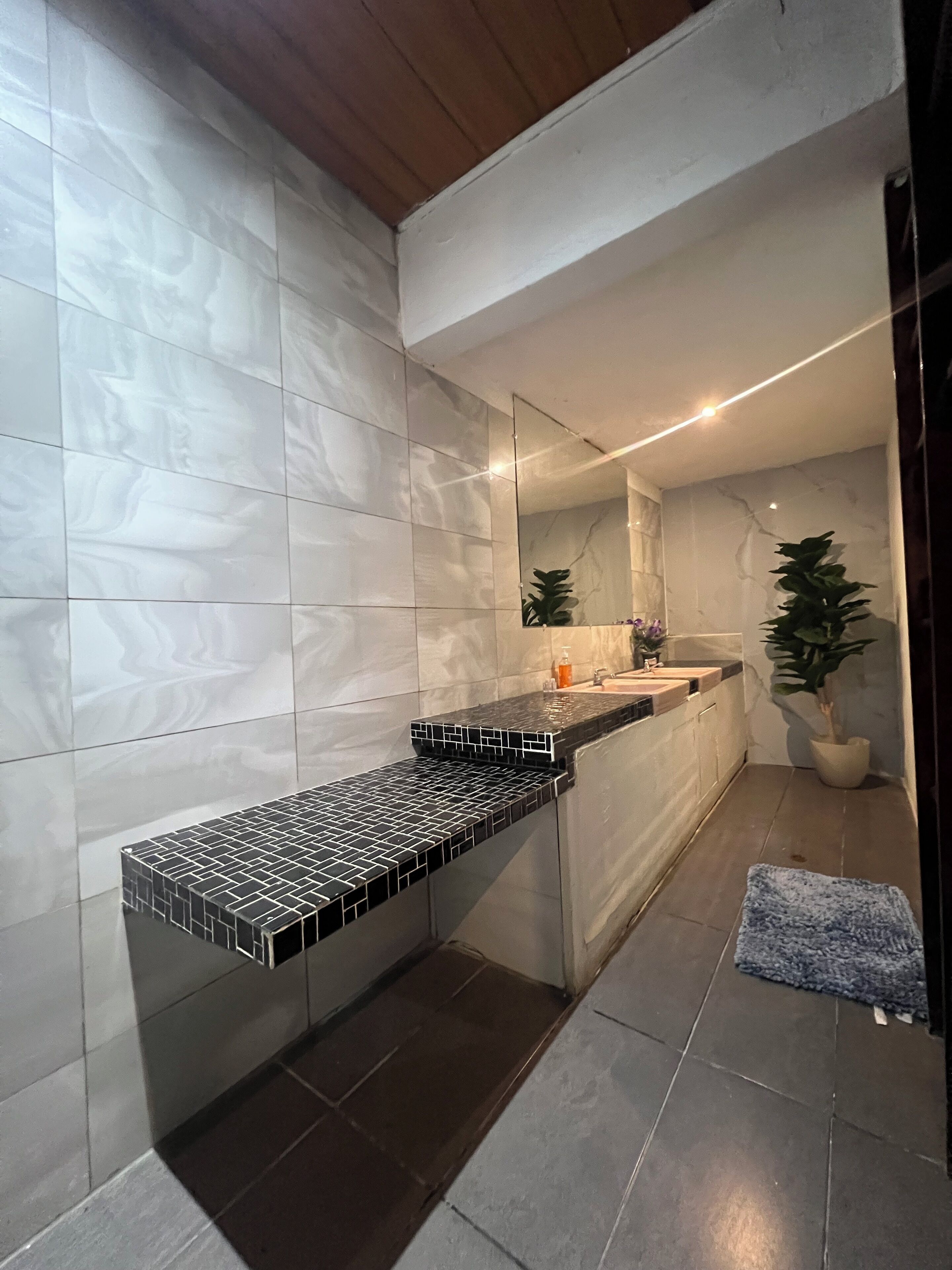 Familien-Vierbettzimmer, Poolblick