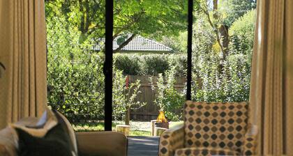 Big family home in heart of Mittagong. Close to everything. Plenty of parking.