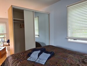 Wi-Fi de cortesia, roupa de cama