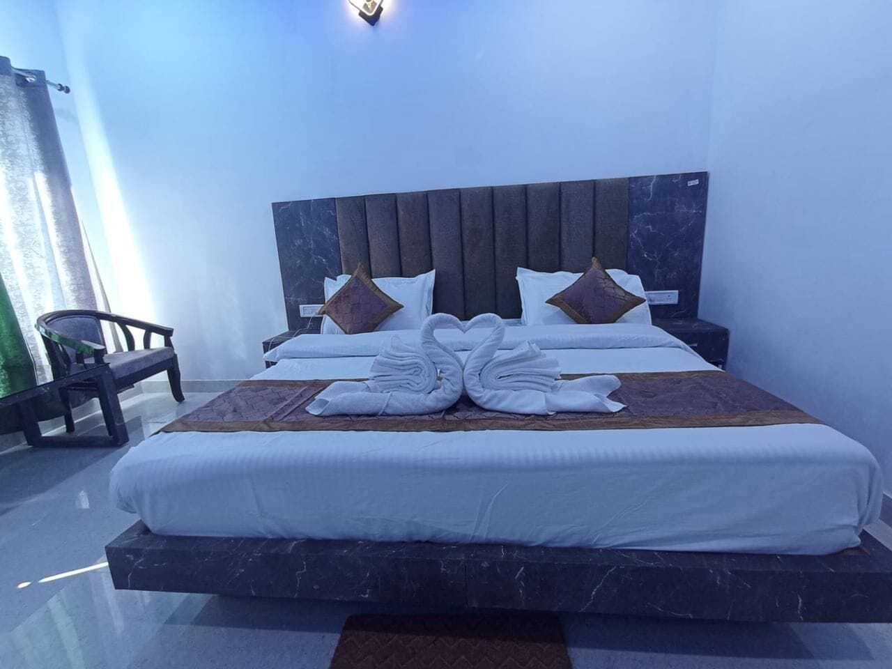 高级房, 阳台, 花园景观 | 办公桌、笔记本电脑工作区、隔音、免费 WiFi