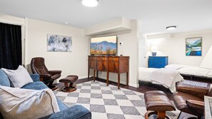 Unclassified image, 4 of 28, button - The Bobs Creek Retreat (Zirconia)