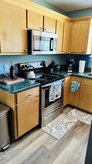Private kitchen - Marvelous 3-bedroom house close to the beach  in peaceful Navarre (Navarre)