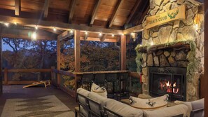 Property grounds - The Elk's Club - Views, Firepit, Hot Tub, Pickle Ball & Game Rm (Blue Ridge)