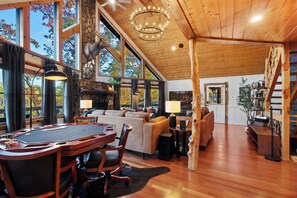 Games room - The Elk's Club - Views, Firepit, Hot Tub, Pickle Ball & Game Rm (Blue Ridge)