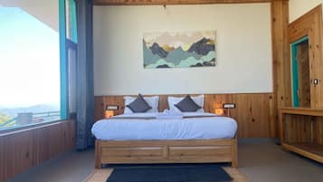 华丽双人房或双床房, 阳台, 山景 | 办公桌、笔记本电脑工作区、免费 WiFi