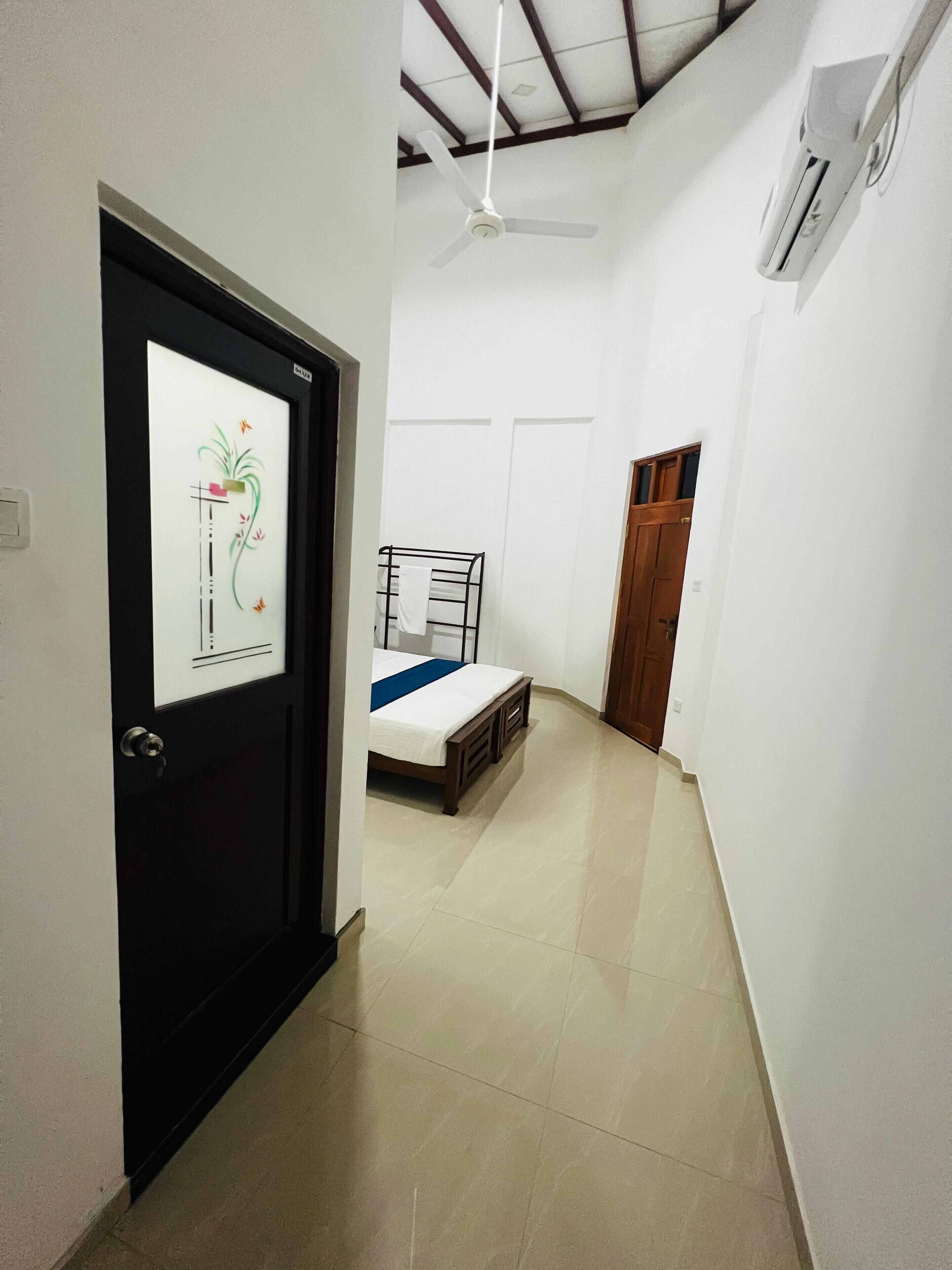 Deluxe Double Room, Garden View | Iron/ironing board