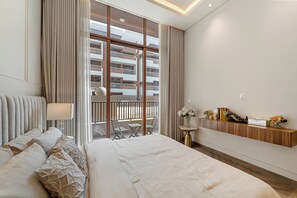 Comfort Apartment, 2 Bedrooms, Non Smoking - Brand New Stylish Unit near Circle Mall (Dubai)