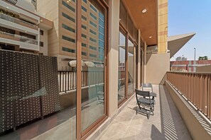 Comfort Apartment, 2 Bedrooms, Non Smoking | Balcony - Brand New Stylish Unit near Circle Mall (Dubai)