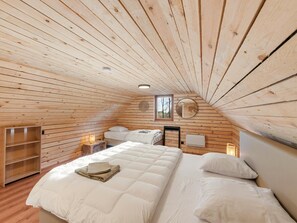 3 bedrooms, Internet - Luxury wooden house with spa bath and garden (Zwevezele)