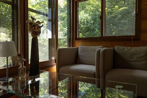 Interior - Private Japanese Modern Onsen Villa Azumino Nagano (安曇野市穂高有明)