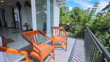Deluxe Triple Room, Balcony, Mountain View | Balcony