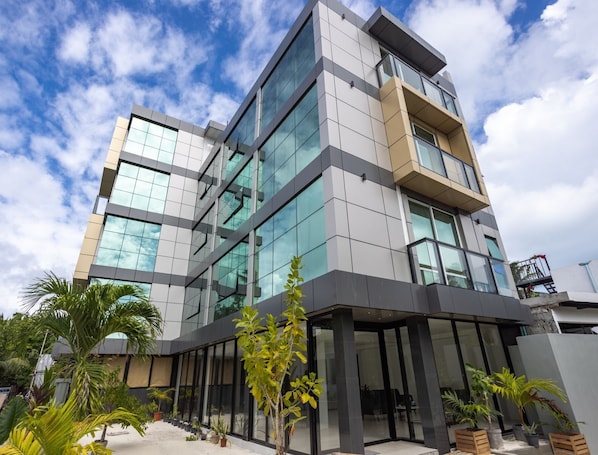 Front of property - Aqua Luna Dhangethi (Dhangethi)