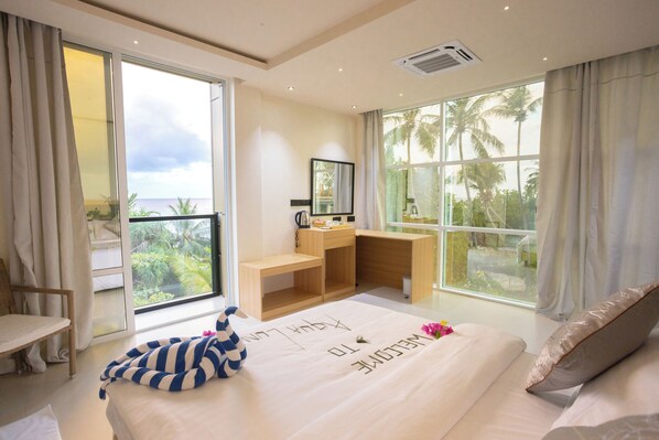 Desk, laptop workspace, free WiFi - Aqua Luna Dhangethi (Dhangethi)