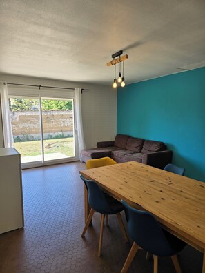 Interior - Single-storey home ideal for families and workers (Morestel)
