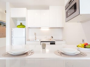 Private kitchen - Oceanview Apartment with Balcony (Radazul Bajo)