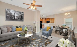 Smart TV - Perfect 2-bedroom townhome with AC in quaint Chandler (Chandler)