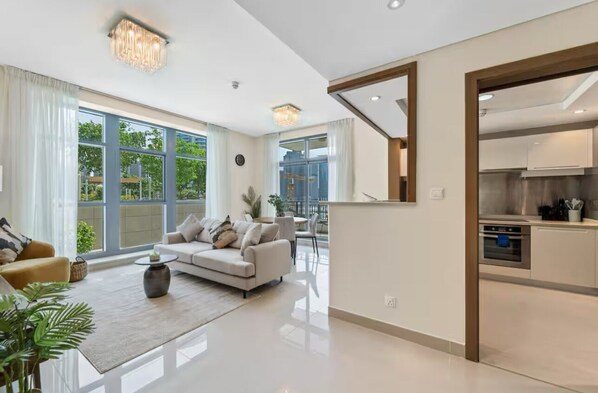 Comfort Apartment, Balcony, City View | Living area - Lux Upscale Living Walk to Dubai Mall (Dubai)