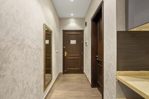 Standard Studio | Laptop workspace, free WiFi - Grand Residence (Riyadh)