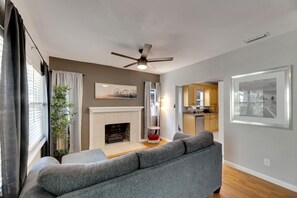 Smart TV - Hilda`s Hideaway (Tampa)