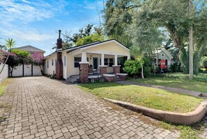 Exterior - Hilda`s Hideaway (Tampa)