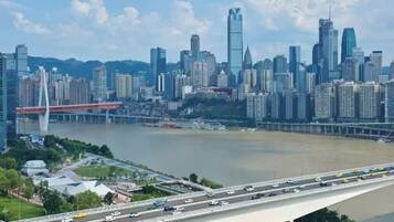 Comfort Suite, River View | Terrace/patio