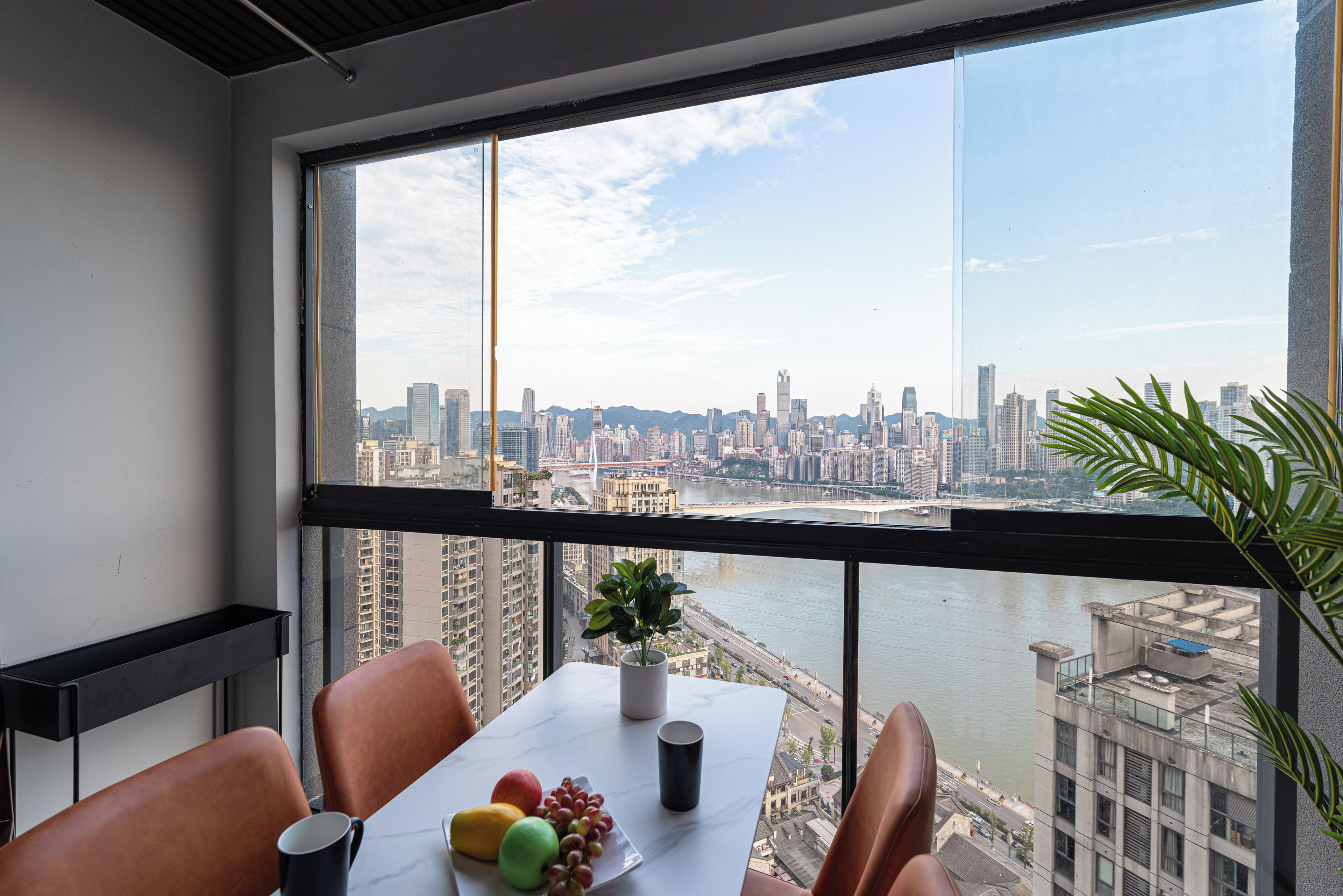 Design Suite, 3 Bedrooms, Pets Allowed, River View | Desk, laptop workspace, free WiFi, bed sheets