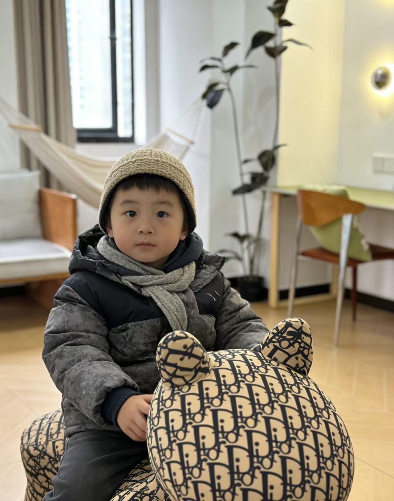 Familieleilighet, flere senger, ikke-røyk, parkutsikt | Skrivebord, skrivebord for bærbar PC, wi-fi (inkludert) og sengetøy