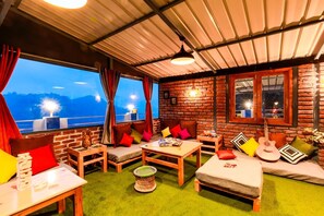 Living area - PACK Mukteshwar (Mukteshwar)