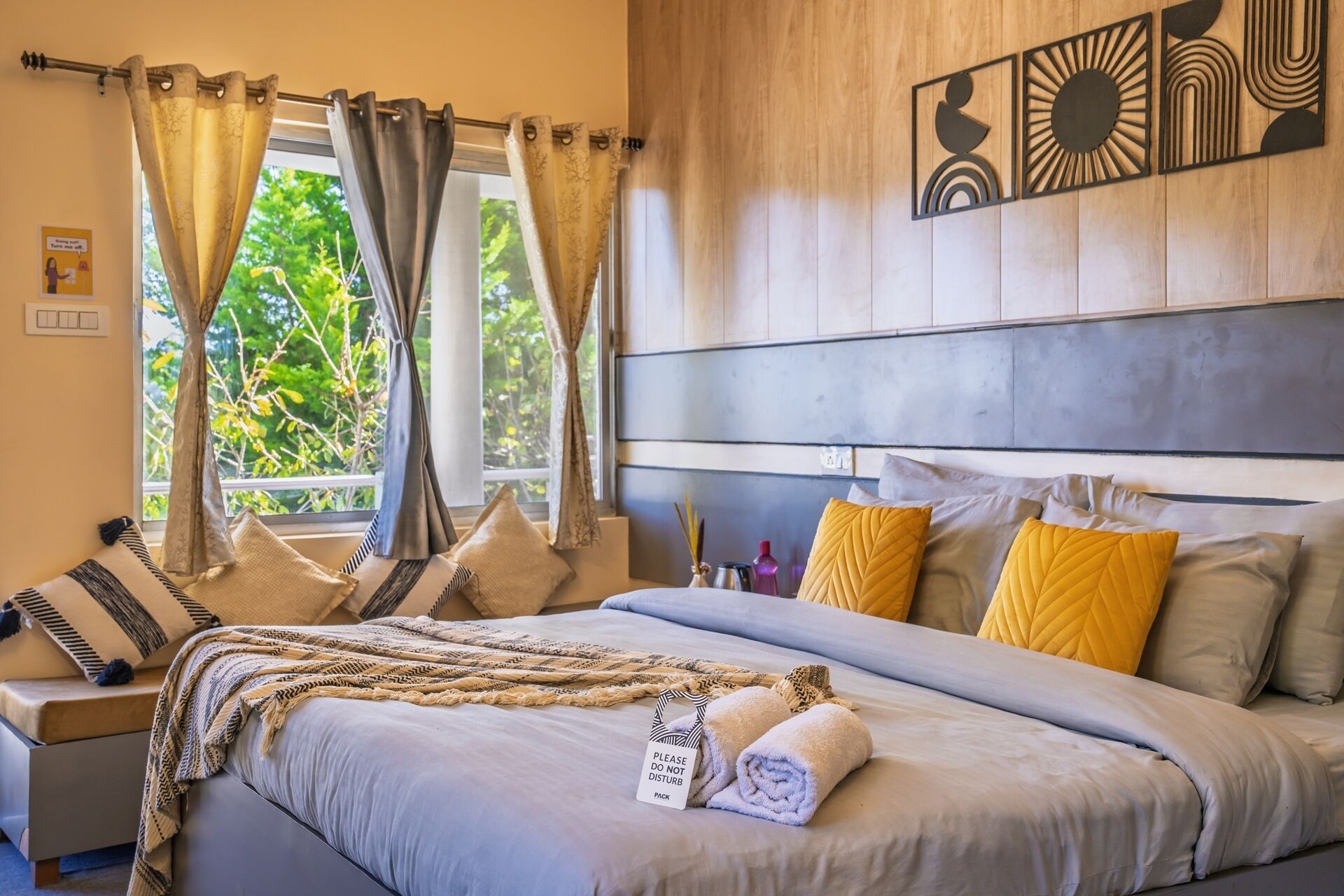 Standard Double Room, Mountain View | Laptop workspace, free WiFi